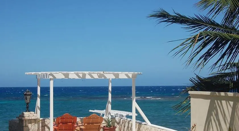 منزل للإقامة Waters Edge Guest House مونتيغو باي