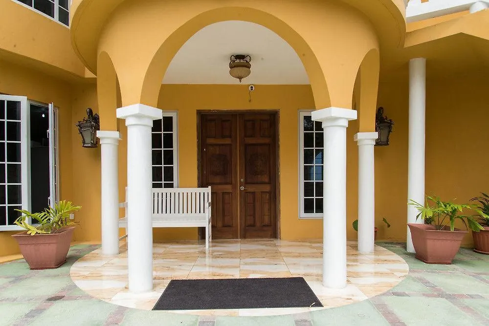 Waters Edge Guest House مونتيغو باي 0*,  جامايكا